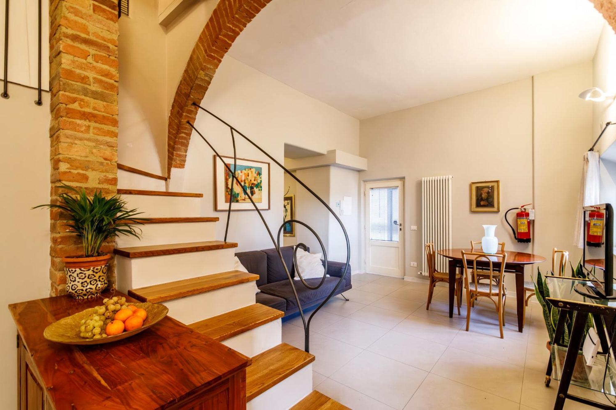 Porta Romana Elegant Apartments With Private Parking! Siena Eksteriør bilde