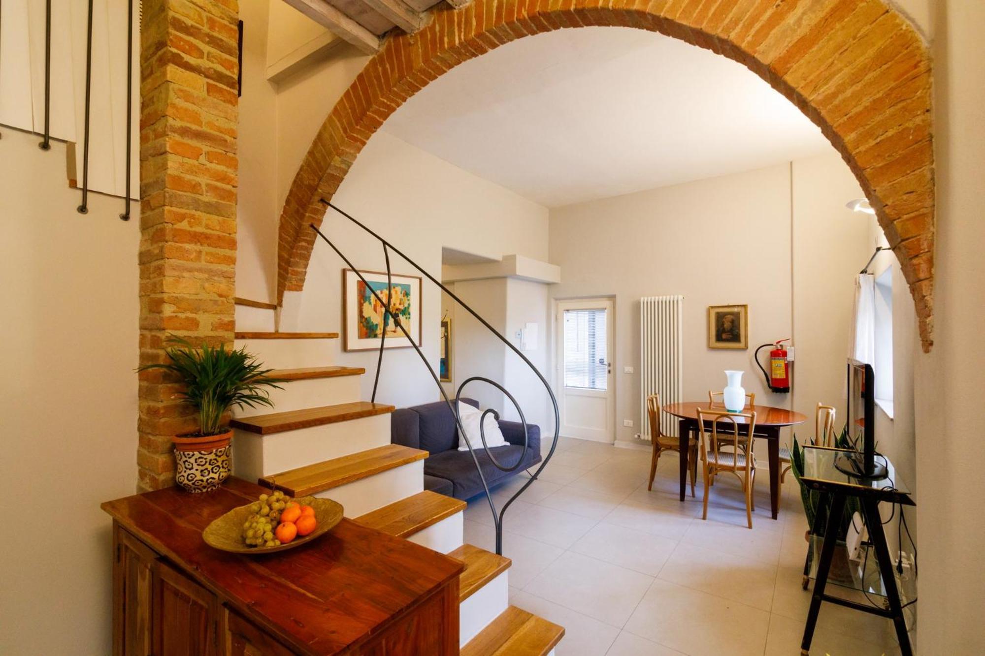 Porta Romana Elegant Apartments With Private Parking! Siena Eksteriør bilde
